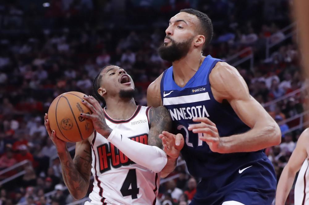 一位来自美 一位来自美