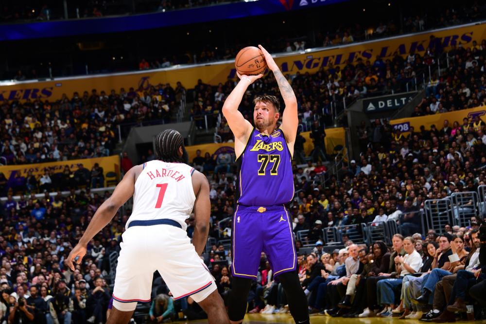 家地盘加冕 家地盘加冕