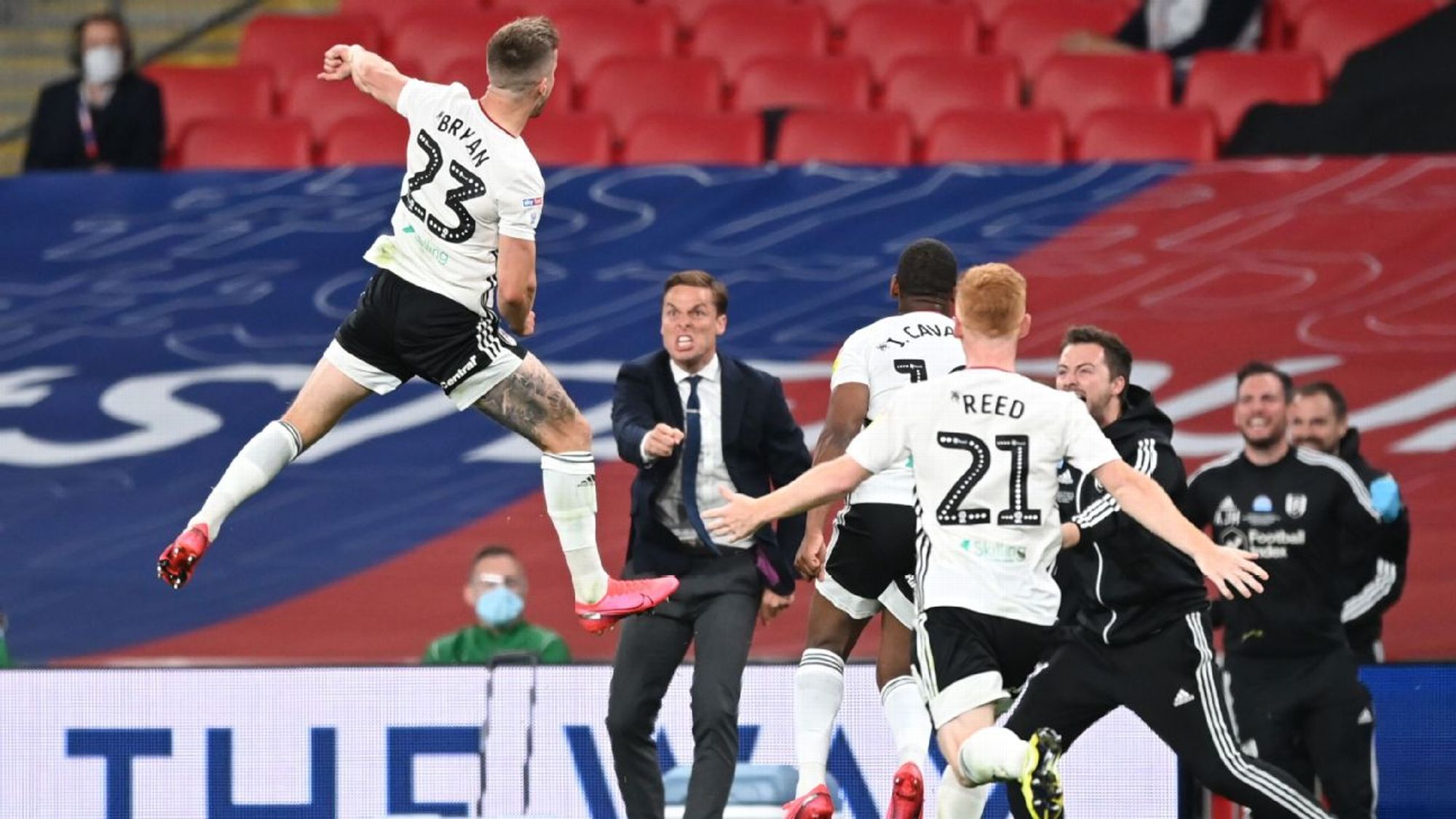 全队的努力 全队的努力