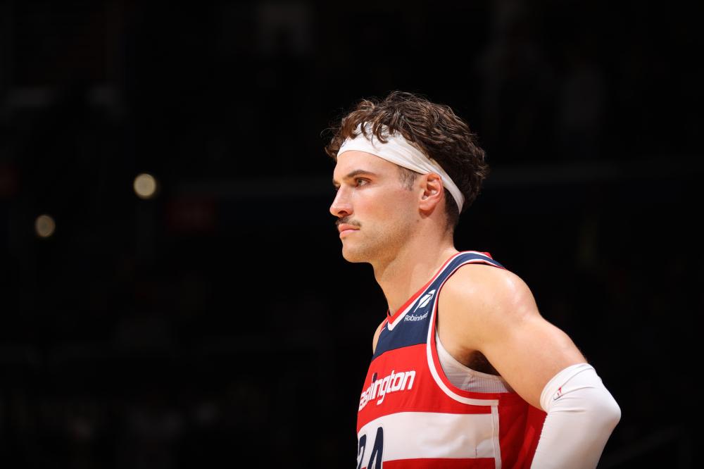 不仅如此 不仅如此