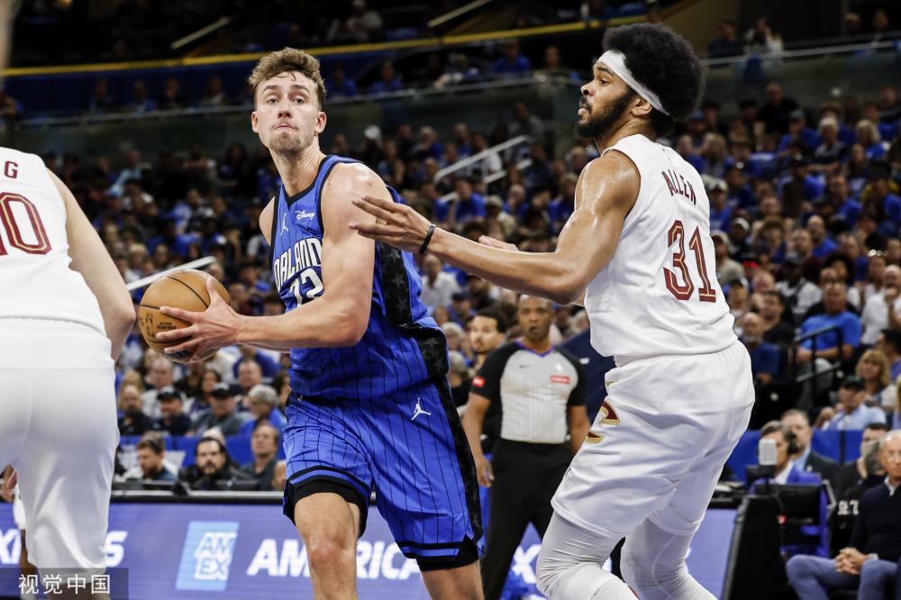 的表现同样 的表现同样