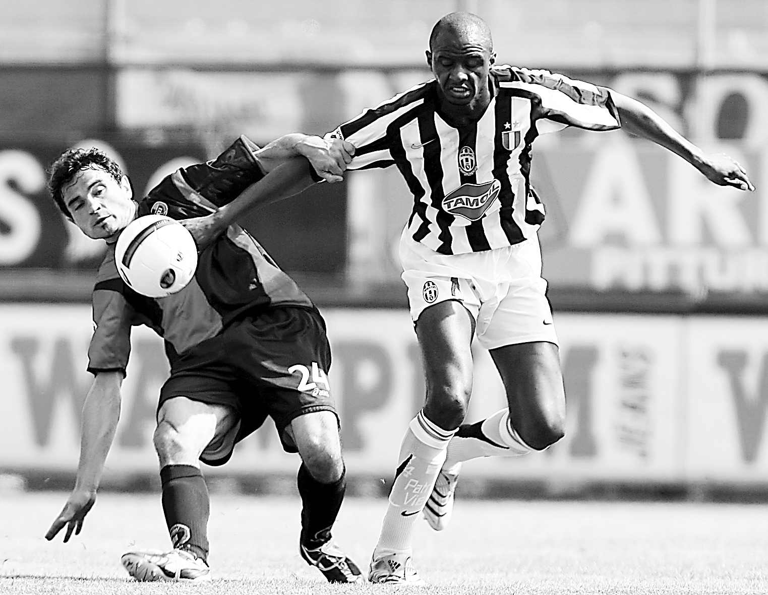 裁判必须时 裁判必须时